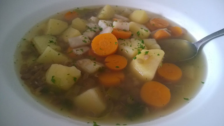 Kartoffelsuppe mit Linsen