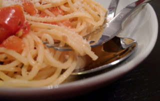 Parmesan Spaghetti mit Tomaten